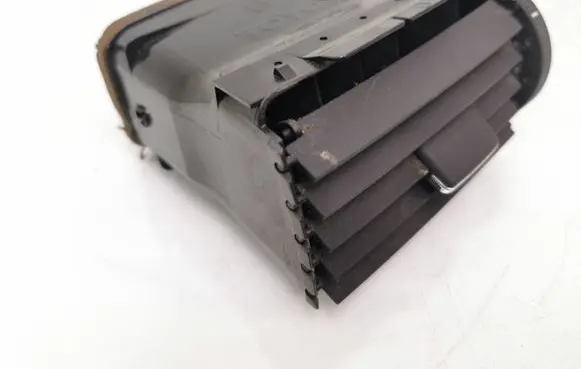 Toyota Avensis T250 Dashboard side air vent grill/cover trim 8494