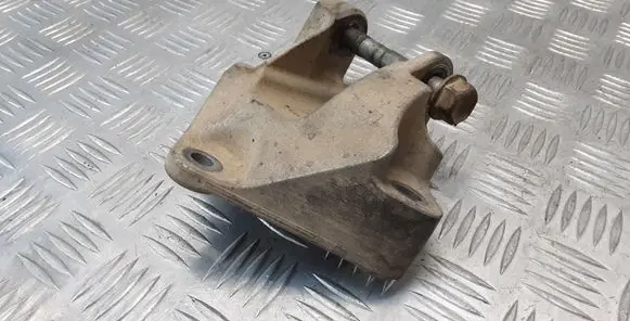 Nissan X-Trail T31 Engine mounting bracket 11332JD700
