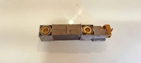 Volvo V70 Airbag deployment crash/impact sensor 9452777 000710 270200