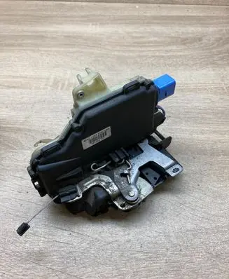 Volkswagen Transporter - Caravelle T5 Rear door lock Y3B4839016AG 991993