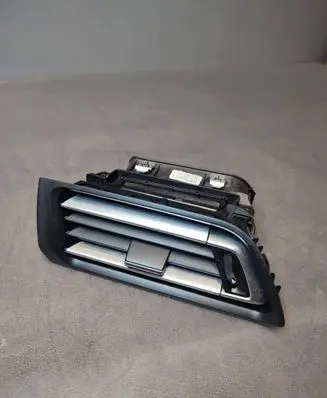 Peugeot 308 Dash center air vent grill 1303818XZD