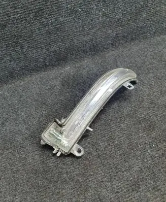 BMW 4 F32 F33 Mirror indicator light 7280772 20206202