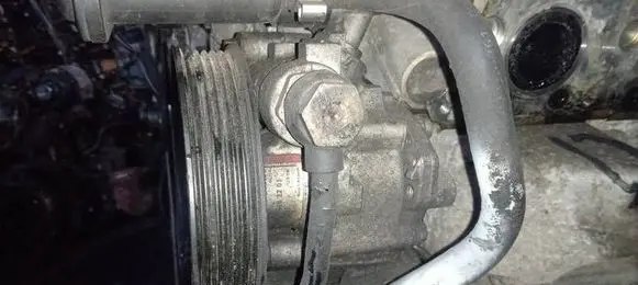 Mercedes-Benz ML W164 Power steering pump A00054662201