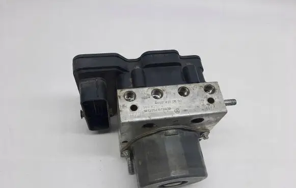 Mercedes-Benz CLA C117 X117 W117 ABS Pump A0004310500