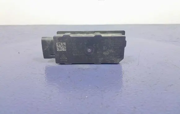 Skoda Octavia 985 Sound amplifier 5WA962133B