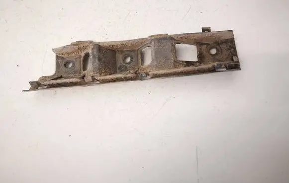 Volkswagen PASSAT B6 Front bumper mounting bracket 3C0807183