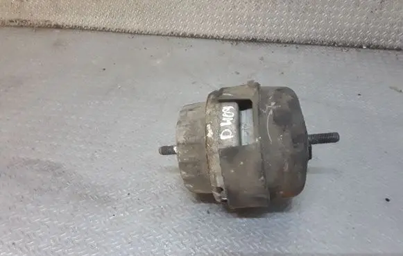 Audi A6 S6 C6 4F Engine mount bracket
