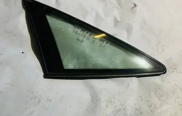 Opel Vectra B Rear side window