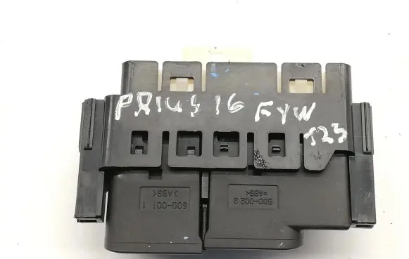 Toyota Prius (XW50) Other switches/knobs/shifts