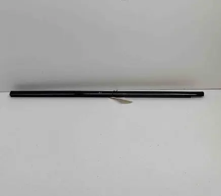 Peugeot 2008 II Front door glass trim molding 9825968780 9825968580