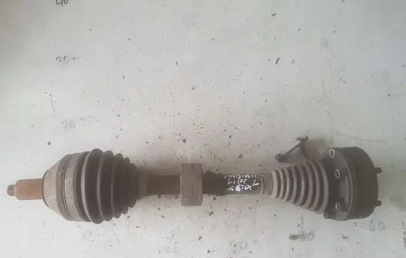 Skoda Fabia Mk2 (5J) Front driveshaft 6R0407763K