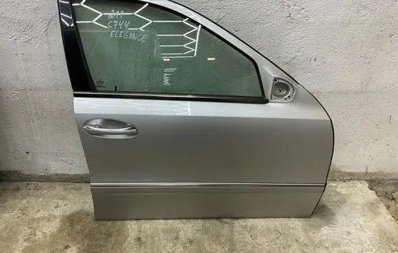 Mercedes-Benz E W211 Front door 