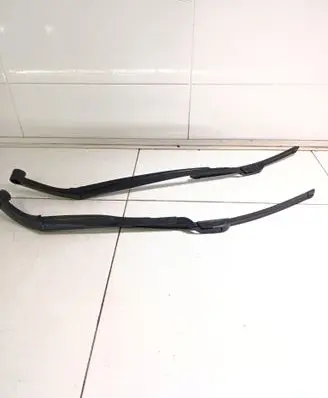 Hyundai Kona I Windshield/front glass wiper blade A02R A02L