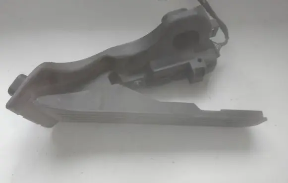 Volkswagen PASSAT B6 Accelerator throttle pedal 1K1721503L 6PV00850000 1032506