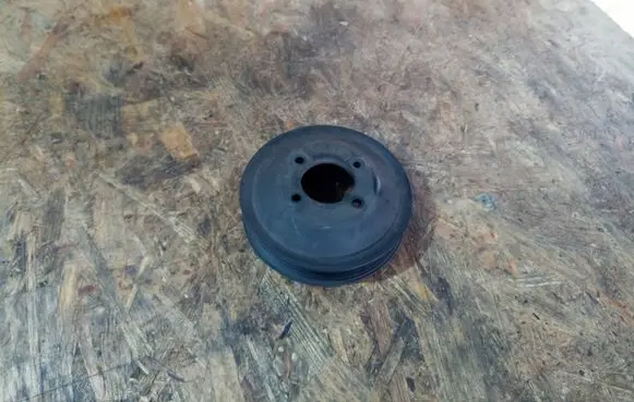 BMW 5 E39 Water pump pulley 1730554 11511730554