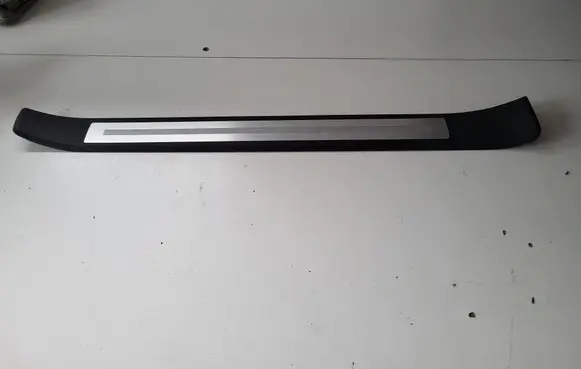 Seat Exeo (3R) Front sill trim cover 8E0853373P