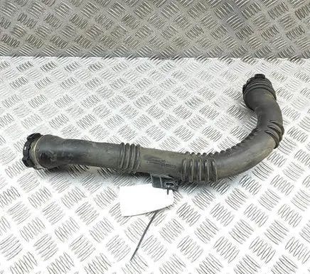 Opel Vivaro Intercooler hose/pipe 144606126R 93867727