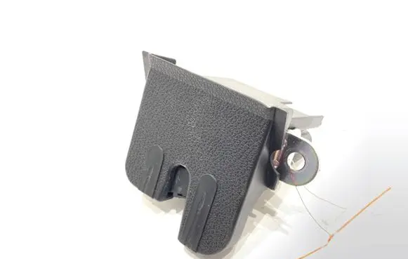 Volkswagen Golf VII Tailgate exterior lock 5G0827505C