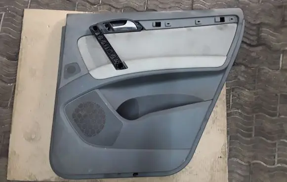 Audi Q7 4L Rear door card panel trim 4L0867306B 4L0863981