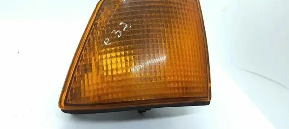 BMW 7 E32 Front indicator light 63131374014