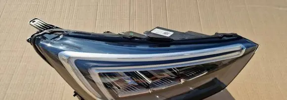 Opel Crossland X Headlight/headlamp
