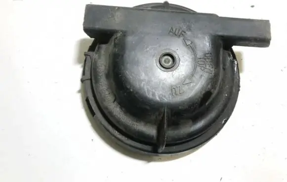 Audi 100 200 5000 C3 Headlight/headlamp dust cover 1305219013