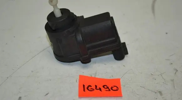 Opel Vectra B Headlight level adjustment motor 93064 90504207