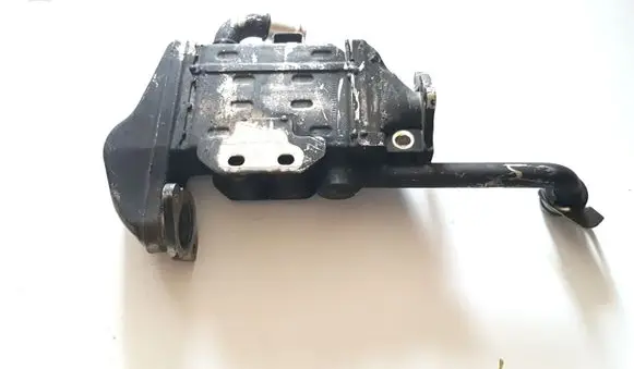 Mercedes-Benz CLA C118 X118 EGR valve cooler A6541403301 2046220098