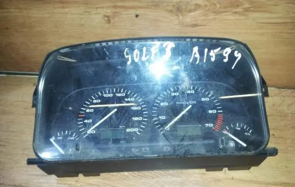 Volkswagen Golf III Speedometer (instrument cluster) 5392324740