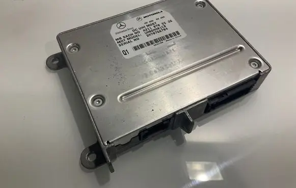 Mercedes-Benz E W211 Bluetooth control unit module A2118705526 DM70766704 2118705526