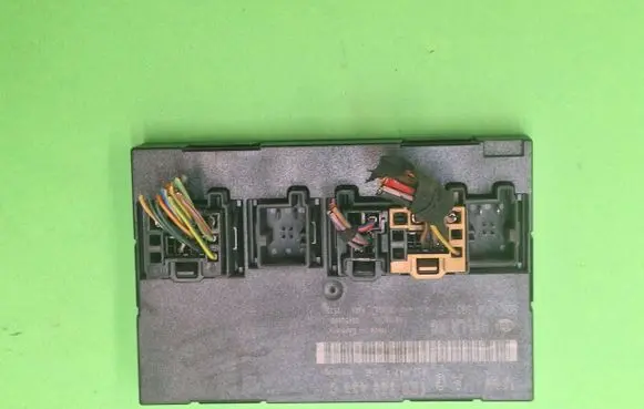 Volkswagen Golf V Comfort/convenience module 1k0959433c