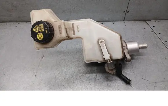 Mazda 3 I Master brake cylinder
