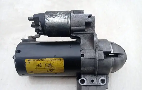 BMW 5 F10 F11 Starter motor 7801203 0001115069 1005831793