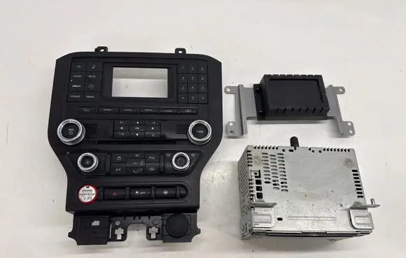 Ford Mustang VI Radio/CD/DVD/GPS head unit FR3T14F180CD FR3T19C107SE FR3T18E243BF