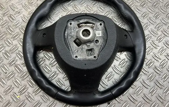 BMW 5 F10 F11 Steering wheel 62411941