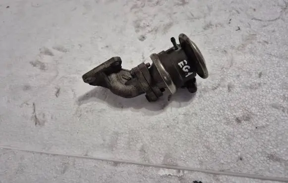 Audi A6 S6 C5 4B EGR valve 06C131101