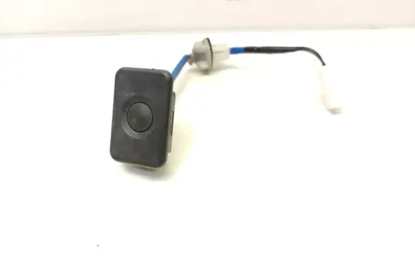Tailgate opening switch
