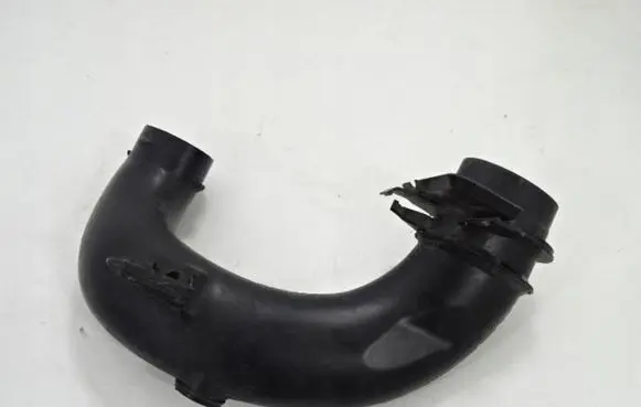 Peugeot 5008 Air intake duct part 9680957080
