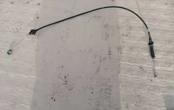 Jeep Cherokee Throttle cable 53013136AD