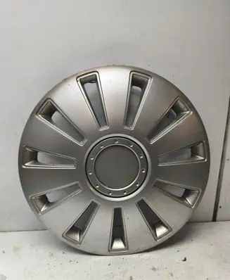 Opel Astra G R15 wheel hub/cap/trim 15SILVERSTONE
