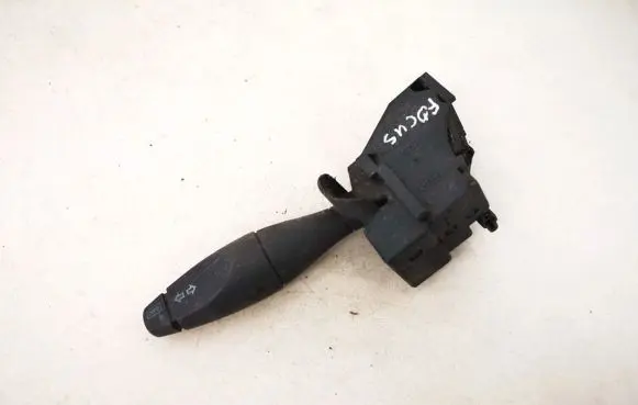 Ford Focus Indicator stalk 98ag13335be