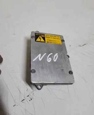 Mercedes-Benz ML W164 Headlight ballast module Xenon 5DV00829000