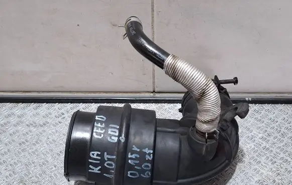 KIA Ceed Turbo air intake inlet pipe/hose 