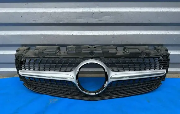 Mercedes-Benz SLC R172 Front bumper upper radiator grill A1728881060