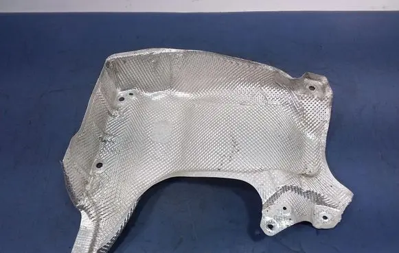 Skoda Superb B8 (3V) Exhaust heat shield 3Q0825721