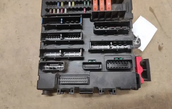 Opel Signum Fuse module 13112914 460023260 519049027