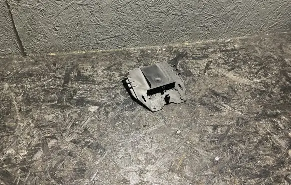 Mercedes-Benz S W140 Fuse box cover 1405450173