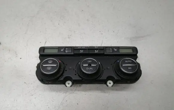 Volkswagen PASSAT B6 Climate control unit