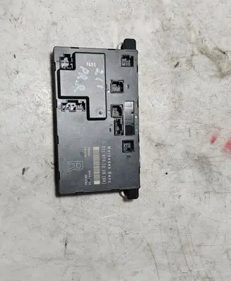 Mercedes-Benz E W211 Door control unit/module 2118701226