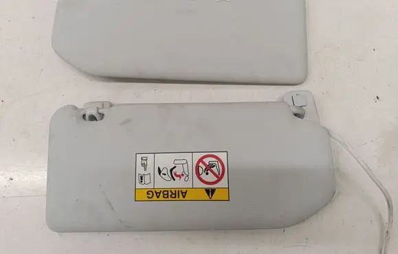 Opel Grandland X Sun visor